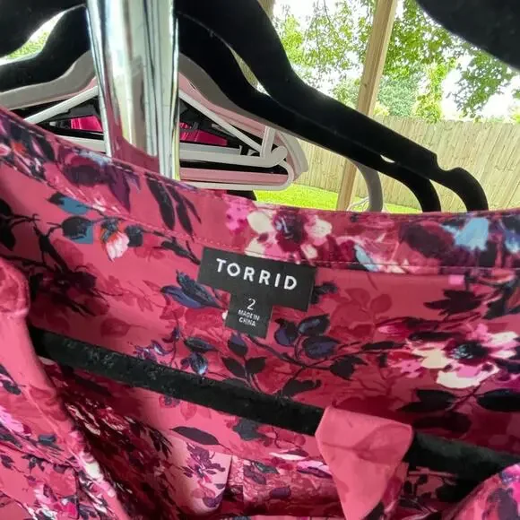 Torrid Pink Mini Studio Crepe de Chine Shirt Dress - Floral Purple Pink - EUC 2X - Picture 3 of 6